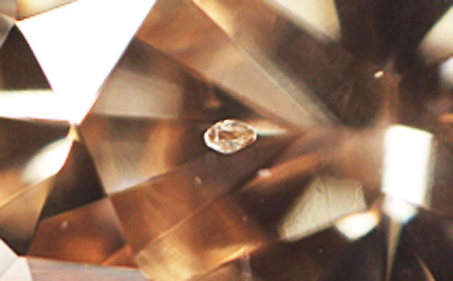 天然ブラウンダイヤモンド画像