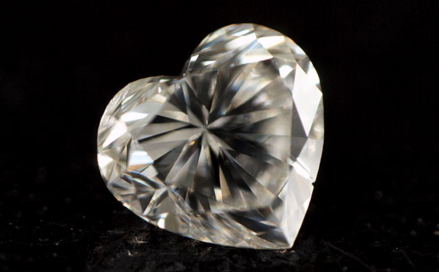 0.303ct, D, VS2 3EX H&C, 中央宝石研究所ダイヤモンド画像