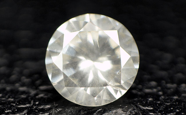 (R1017-1)『中央宝石F SI-2』天然ダイヤモンドルース　0.261ct