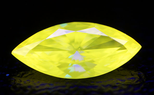 天然(ナチュラル)イエローダイヤモンド画像