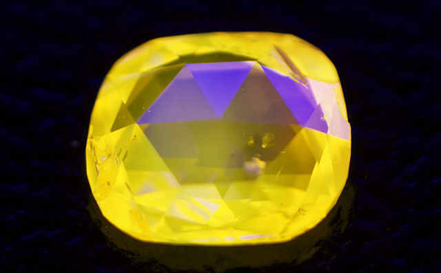 天然(ナチュラル)イエローダイヤモンド画像