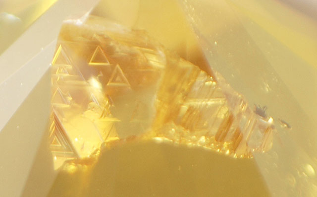 天然(ナチュラル)イエローダイヤモンド画像