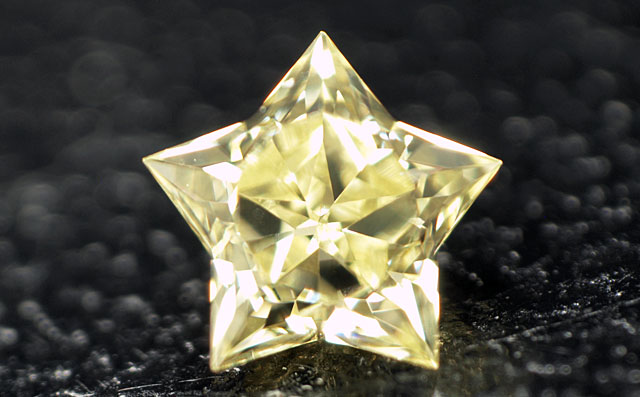 スターブリリアントカット(星型)ダイヤモンド画像