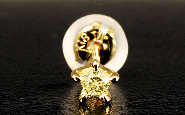 スターカット(星型)ダイヤモンド・片耳用ピアス画像