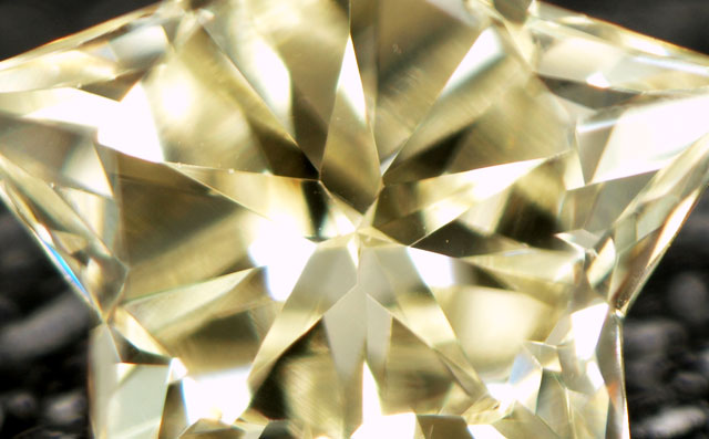 スターブリリアントカット(星型)ダイヤモンド画像