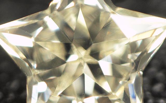 スターブリリアントカット(星型)ダイヤモンド画像