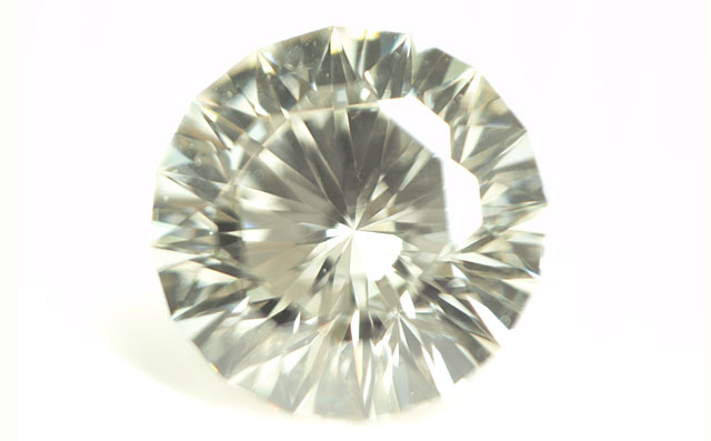 蛍光性ダイヤモンド画像