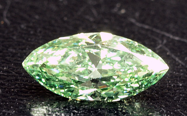 グリーンダイヤモンド(トリートメント) ルース(裸石) 0.700ct, Fancy 