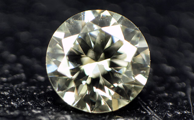 天然カメレオンダイヤモンド画像