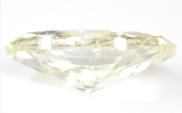 イエローダイヤモンドルース画像