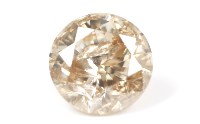 FANCY LIGHT BROWN 0.142ct/0.146ct HSゆったりとくつろぎたい