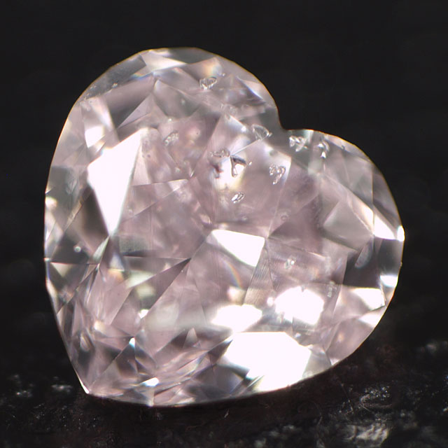 天然ピンクダイヤモンド ルース(裸石) 0.055ct, ファンシー・ライト・パープリッシュ・ピンク, SI-2, ハートシェイプ 【 中央
