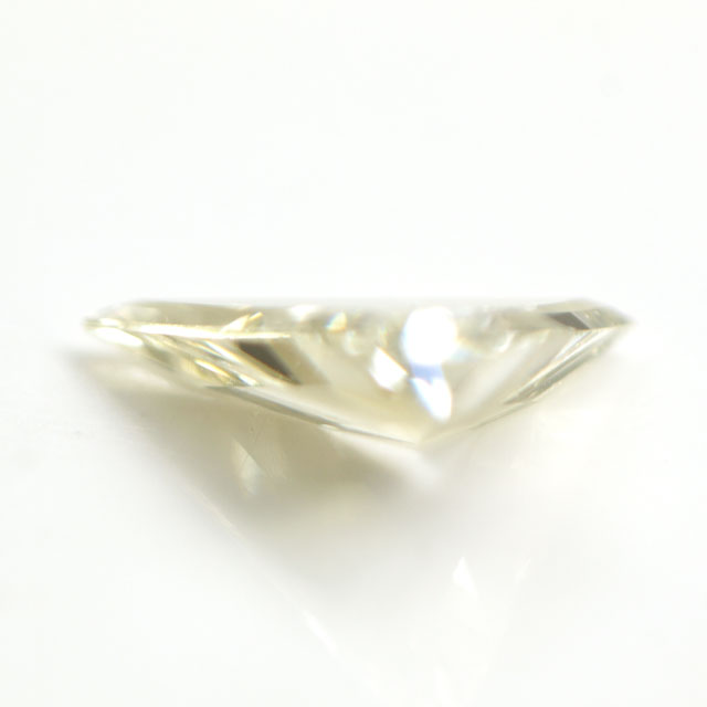 天然イエローダイヤモンド ルース 0.032ct 【 小さな三角形のイエローダイヤです。 】 ピンクダイヤモンド、カラーダイヤ ジュエリー専門