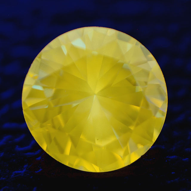 イエローダイヤモンドルース画像