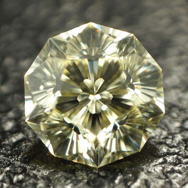 デカゴナルダイヤモンドルース画像