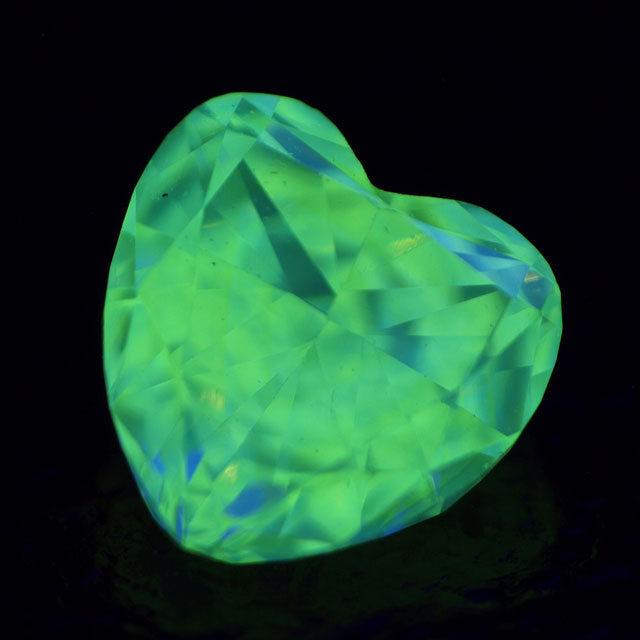 イエローダイヤモンドルース画像