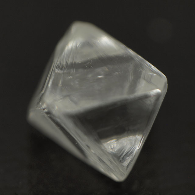 ダイヤモンド原石画像