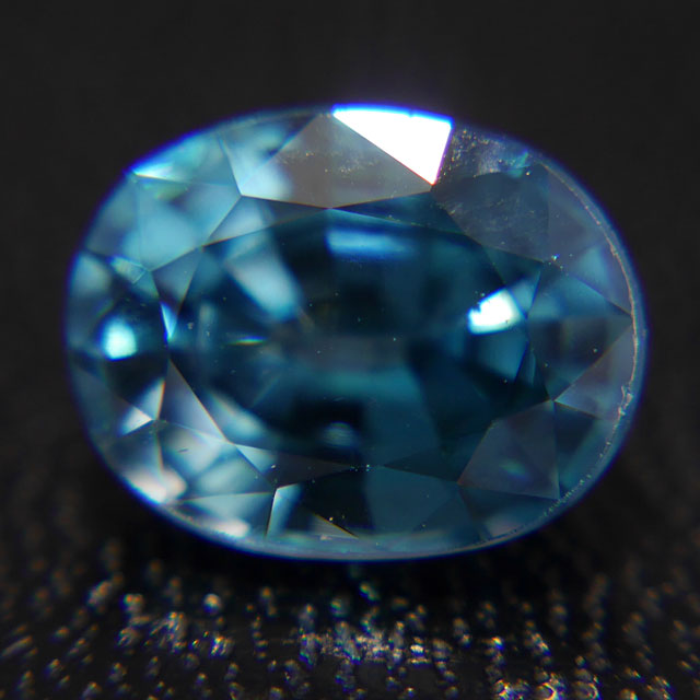 ブルージルコンルース