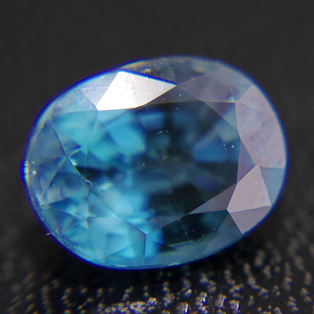 ブルージルコンルース