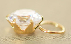 K18イエローゴールド キュービックジルコニア　チャーム画像