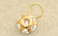 K18イエローゴールド キュービックジルコニア　チャーム画像