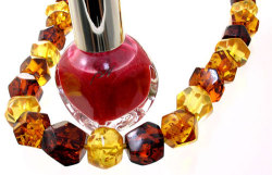 コハク（アンバー）ネックレス