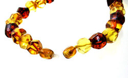 コハク（アンバー）ネックレス
