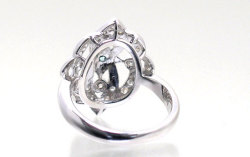 アイスブルーダイヤモンド　K18WGリング