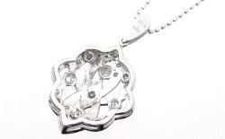 アイスブルーダイヤモンド　K18WGペンダントネックレス