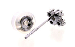 ブラックダイヤモンド　K18WGピアス