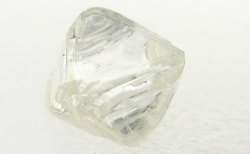 ダイヤモンド原石ラフ