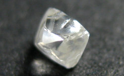 ダイヤモンド原石ラフ