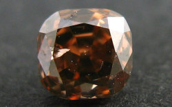 ナチュラルピンクブラウンダイヤモンド画像