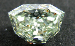 グリーンダイヤモンドルース画像