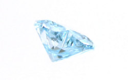 ハートシェイプカットブルーダイヤモンド(トリートメント)ルース画像