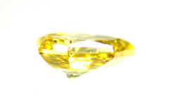 ナチュラルファンシーイエローダイヤモンド画像