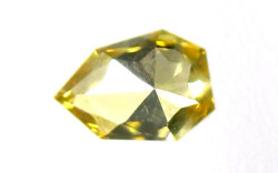 ナチュラルファンシーイエローダイヤモンド画像