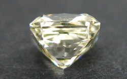 天然（ナチュラル）Q-Rカラーダイヤモンド ルース画像