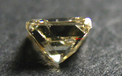 天然（ナチュラル）ブラウンダイヤモンド ルース画像