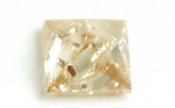 ガーネット入りダイヤモンドルース画像