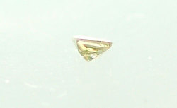 天然（ナチュラル）オリーブオイルダイヤモンド ルース（裸石）画像