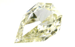 天然（ナチュラル）ファンシーイエローダイヤモンド ルース画像