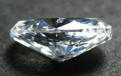 オリビン(ペリドット)入りダイヤモンドルース画像