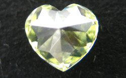 ナチュラルグリーンダイヤモンド ルース（裸石）