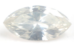 蛍光性ダイヤモンド画像