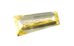 ファンシーイエローダイヤモンド ルース画像