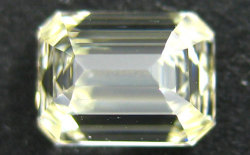天然（ナチュラル）R-Sカラーダイヤモンド ルース画像