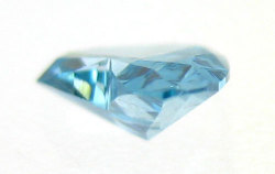 ハートシェイプカットブルーダイヤモンド(トリートメント)ルース画像