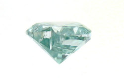 ハートシェイプカットグリーンダイヤモンド(トリートメント)ルース画像