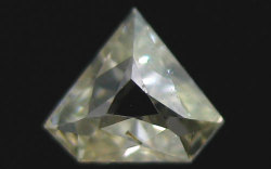 天然（ナチュラル）ファンシーカットダイヤモンド ルース画像